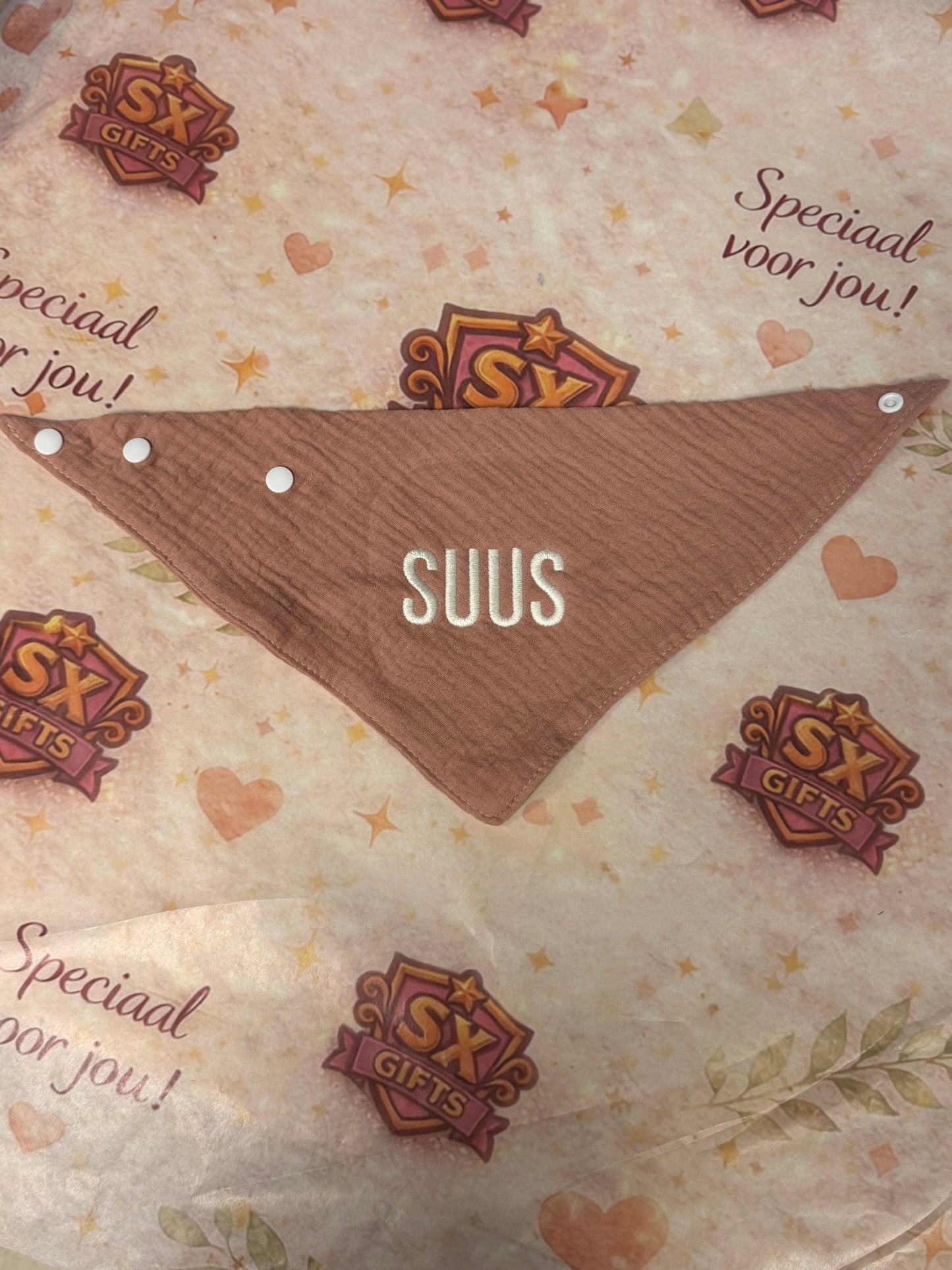 Gepersonaliseerde Bandana Slab met naam geborduurd, Bean paste