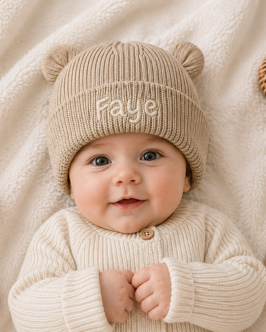 Baby Beanie met Naam - Almond